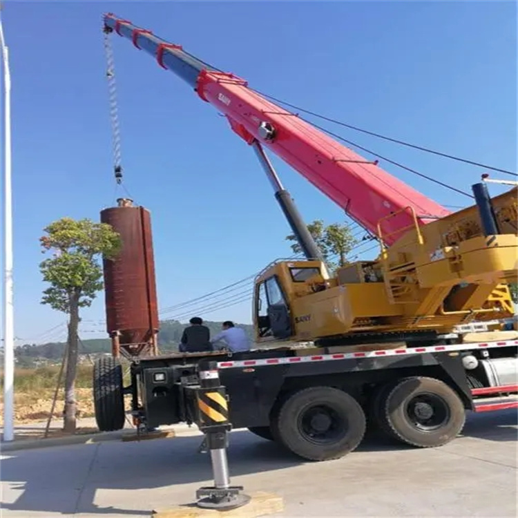 兴文专业吊车租赁多少钱