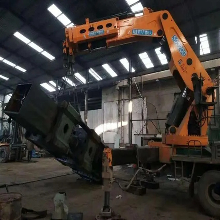 兴文200吨折臂吊出租