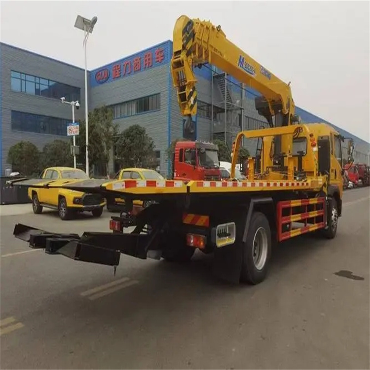 兴文附近小随车吊出租电话，轻松解决搬运烦恼